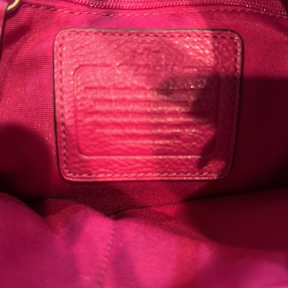 Coach Purse Fuchsia (brand new) - Picture 4 of 4